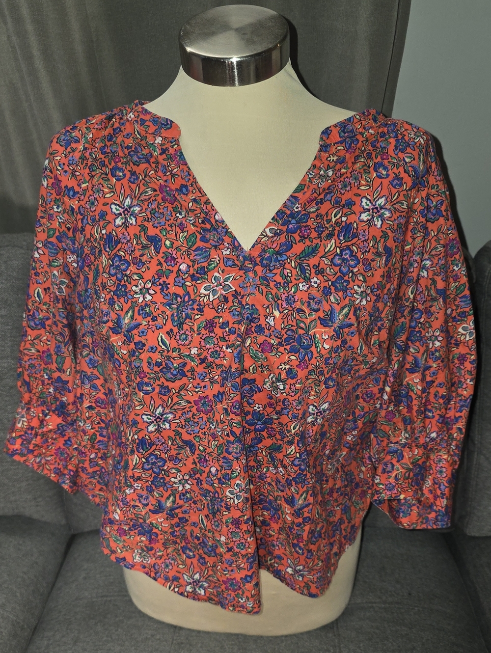 Floral V-Neck Women’s Top in Coral